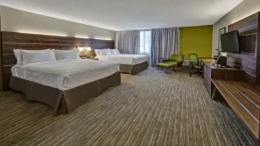 Holiday Inn Express Louisville Airport Expo Center by IHG - Room