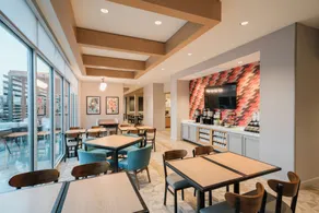 Hyatt Place Sacramento International Airport - Restaurant