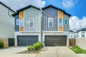 Blissful Getaway Home with Hot Tub & Backyard Near Downtown - Interiör