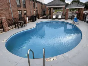 Best Western Spartanburg I-26 - Pool