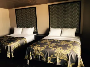 Aarya Hotel By Niagara Fashion Outlets - Chambre