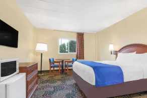 Travelodge by Wyndham Lima OH - Chambre
