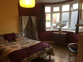 Wohnung mit Whirlpool | Stadtblick - Zimmer