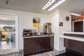 Motel 6-The Dalles, OR - Hall