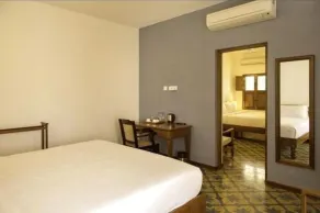 Petit Palais by CROSSWAY - Room