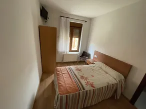 EL DELFÍN VERDE - Zimmer