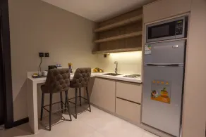 Skyline Hotel & Suites - Room