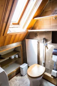PE Loft Central - Bathroom