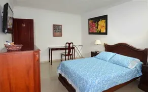 Hotel Intersuites - Room