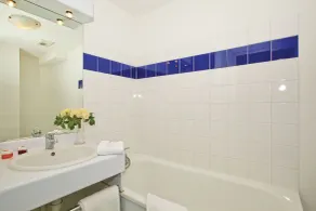 Séjours & Affaires Lyon Saint-Nicolas - Badeværelse