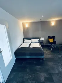 Ferienwohnung mit Terrasse - Værelse