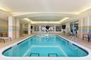 Courtyard by Marriott Fort Smith Downtown - Piscine