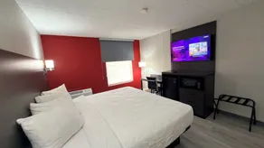 Ramada by Wyndham New Kensington - Chambre