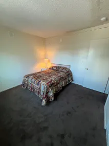 York Motel - Room