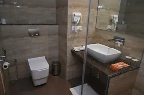 Hotel The Ventus Suites- A Luxurious Stay Near Delhi Airport - Casa de banho