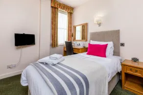 Swan Revived Hotel - Zimmer