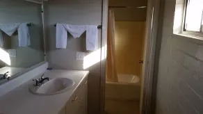 Riviera Motor Lodge - Badeværelse