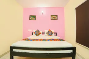 FabHotel Peninsula Beach Manor - Chambre