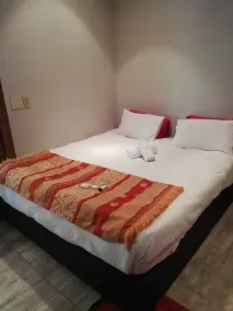 G On M Guest House - Room