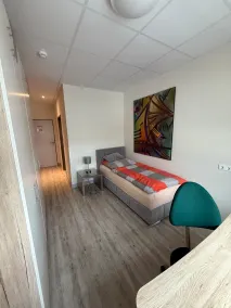 Amaya Rooms Hannover Laatzen nahe Messe & Arena - Rum