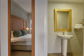 Okeanis II - Bathroom