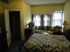 Victorian Charm Inn - Chambre
