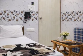 Relax Hotel Kurla - Room