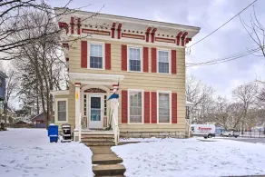 Dog-friendly Downtown Auburn Vacation Rental! - Interiör