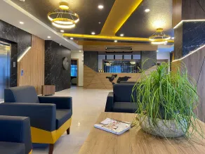 Golden World Suite Hotel - Lobby