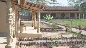 Tharu Community Lodge - Udsigt fra værelset
