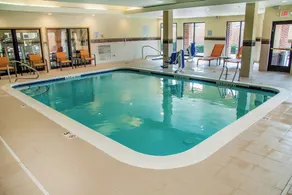 Courtyard by Marriott Rocky Mount - Piscine