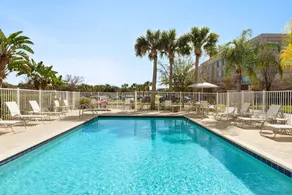 Staybridge Suites Tampa East- Brandon by IHG - Piscina