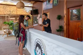 Mad Monkey Nusa Lembongan - Reception