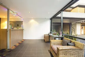 Nightcap at Kawana Waters Hotel - Rezeption