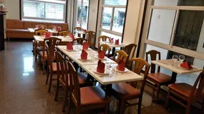 Dumdum Medical Plaza and Residences - Restaurant