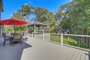 Game Room + Pond: Spacious Gainesville Getaway! - Interior
