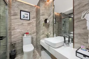 Ramada by Wyndham Zhangjiajie - Bathroom