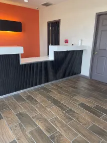 Relax Inn & Suites - Hall