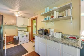 Riverfront Nature Getaway Near Downtown Pine City! - Innvendig