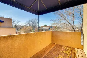 1 Mi to Unm: Convenient Albuquerque Townhome! - Innvendig