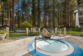 Chateau Big Bear Boutique Hotel, BW Signature Collection - Piscine