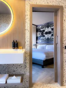 CONTI HOTEL VILNIUS, Conference Centre, Restaurant & Bar - Quarto