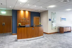 Holiday Inn Cardiff City Centre by IHG - Recepción