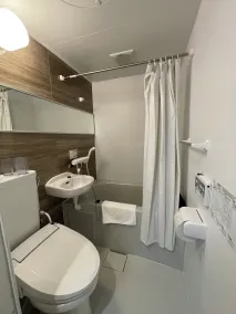 Hotel Living Inn Kenchoumaeeki - Bagno