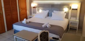 LOGIS - Hôtel & restaurant "L'envie des mets" - Quarto