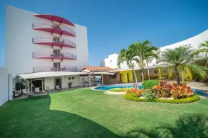 Hotel Magico Inn - Pool