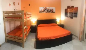 The Wisteria Apartment Near to Main Beach - Quarto