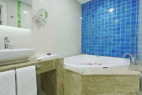 The Grand Mira Business Hotel - Bathroom