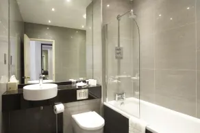 The Manor House At Celtic Manor - Bathroom