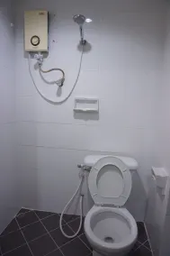 A.P. Court Hotel - Baño
